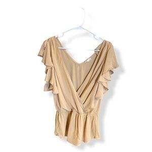 E M Deep V Neck Ruffle Sleeveless Top | L